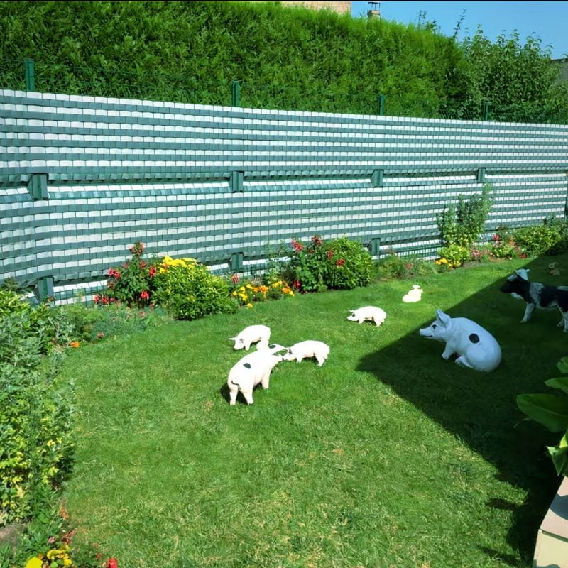 tasma ogrodzeniowa na panelach ogrodzeniowych